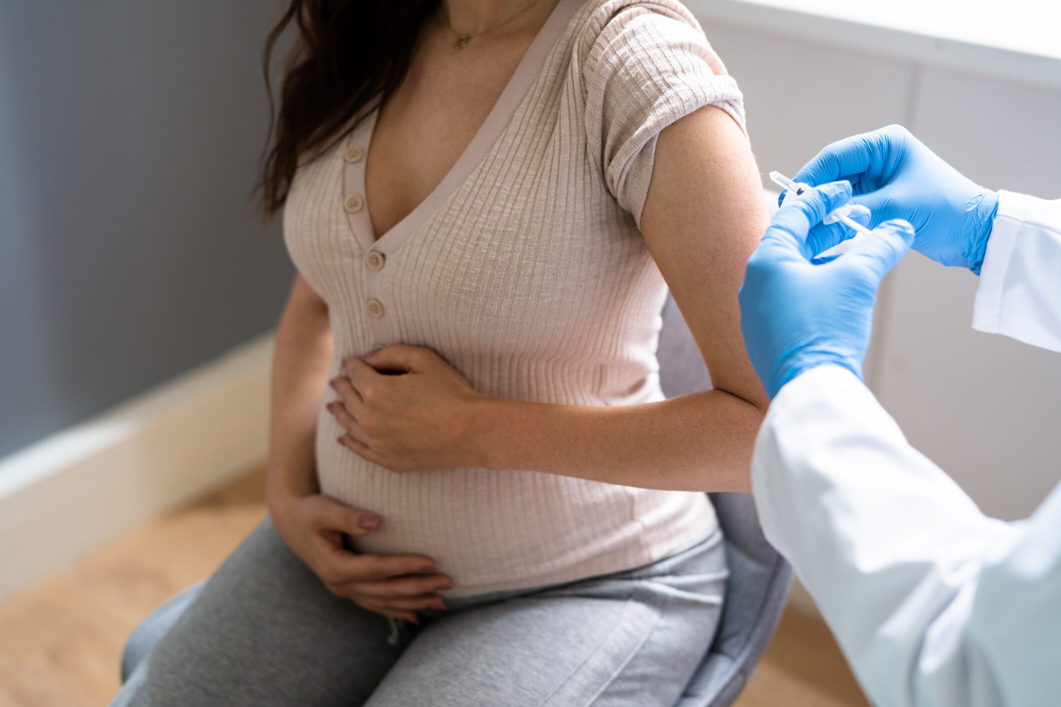 La vacunación prenatal frente a la tosferina ha demostrado ser fundamental para reducir significativamente la gravedad de la enfermedad en los menores de tres meses.